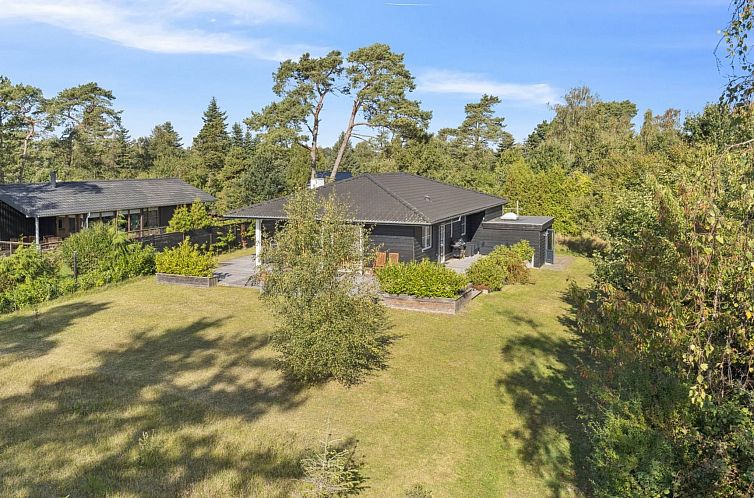 Vakantiehuis "Alvia" - 1.6km from the sea