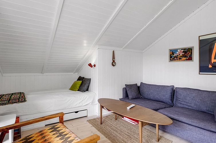 Vakantiehuis "Nnykka" - 125m from the sea