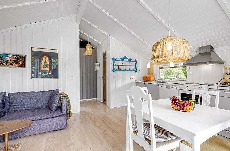 Vakantiehuis "Nnykka" - 125m from the sea