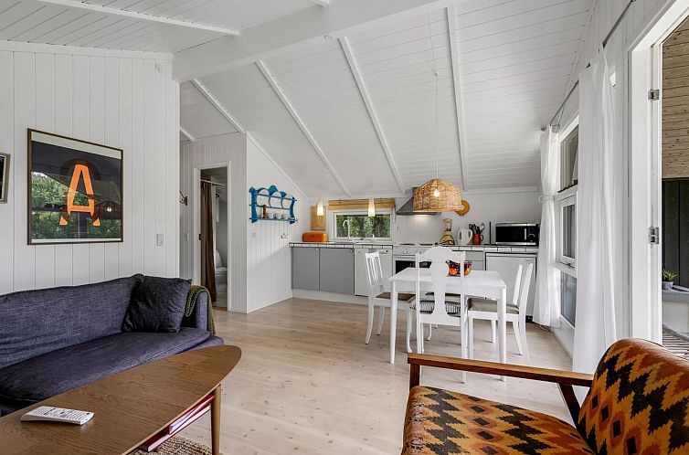 Vakantiehuis "Nnykka" - 125m from the sea