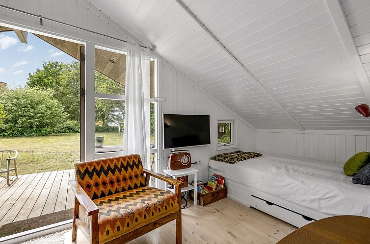 Vakantiehuis "Nnykka" - 125m from the sea