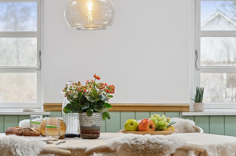 Vakantiehuis "Holmfridur" - 1.1km from the sea