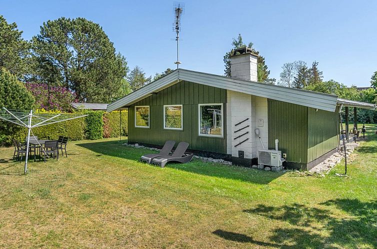 Vakantiehuis "Simon" - 225m from the sea