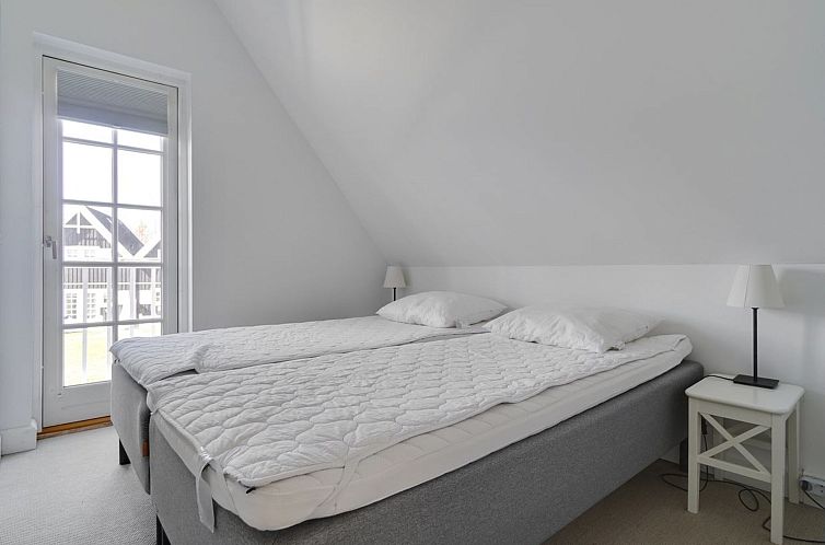 Vakantiehuis "Thora" - 800m from the sea