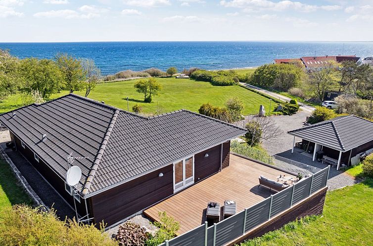 Vakantiehuis "Sahid" - 20m from the sea