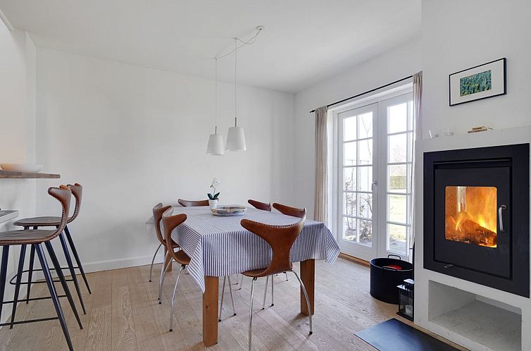 Vakantiehuis "Anniek" - 1km to the fjord