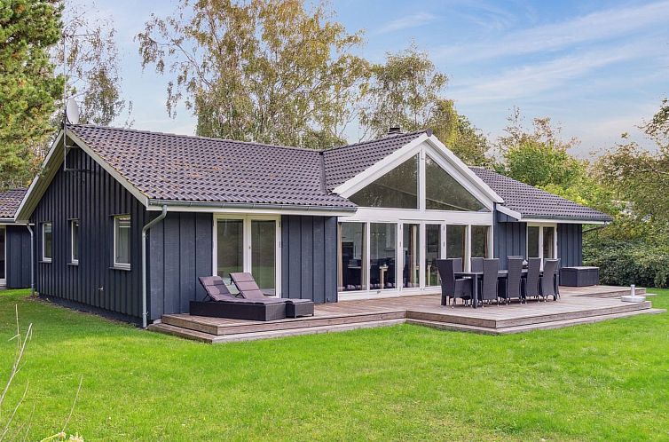 Vakantiehuis "Bassi" - 650m from the sea