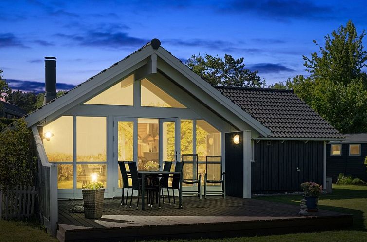 Vakantiehuis "Sukie" - 100m from the sea