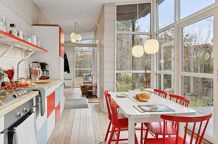 Vakantiehuis "Ellenora" - 1.7km from the sea