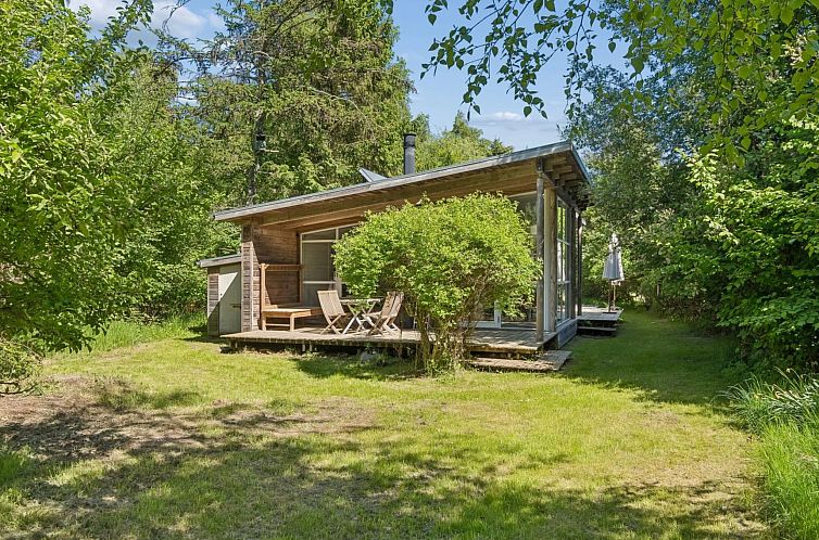 Vakantiehuis "Ellenora" - 1.7km from the sea