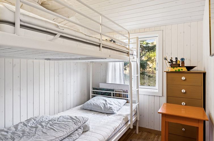 Vakantiehuis "Borghild" - 1km from the sea