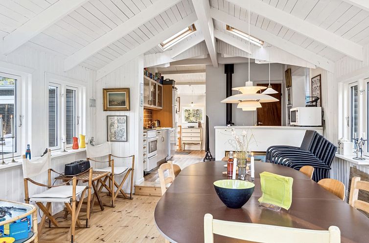 Vakantiehuis "Borghild" - 1km from the sea