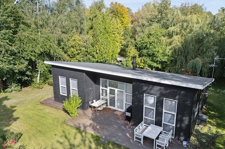 Vakantiehuis "Erikke" - 575m from the sea