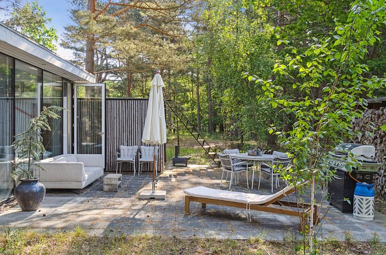 Vakantiehuis "Josina" - 675m from the sea