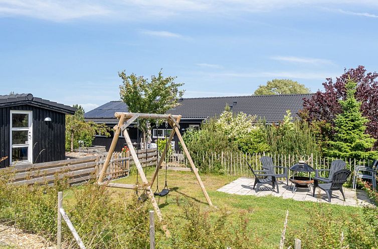 Vakantiehuis "Tuulikki" - 100m from the sea