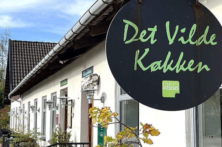 Vakantiehuis "Myra" - 425m from the sea