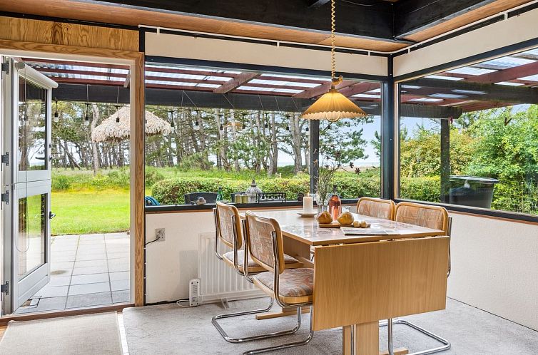 Vakantiehuis "Herlugh" - 10m from the sea