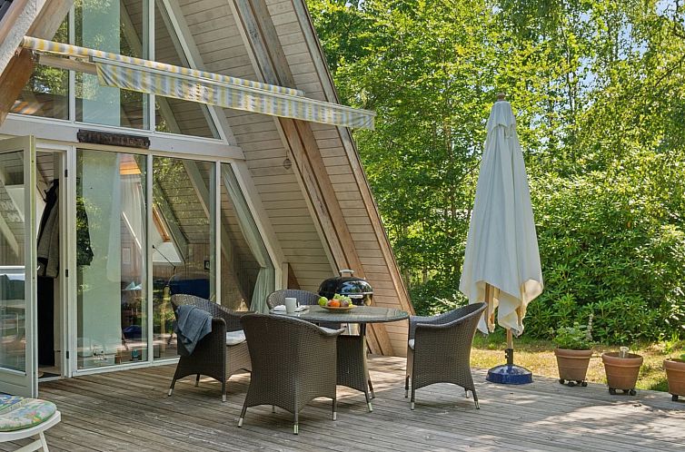 Vakantiehuis "Thrond" - 500m from the sea