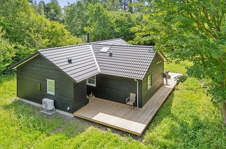 Vakantiehuis "Jonnhild" - 450m from the sea