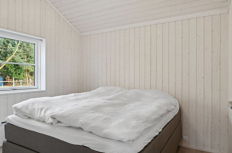 Vakantiehuis "Jonnhild" - 450m from the sea