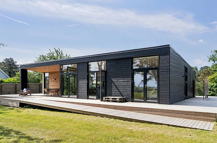 Vakantiehuis "Herlugh" - 10m from the sea