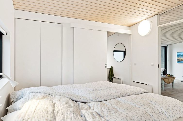 Vakantiehuis "Herlugh" - 10m from the sea