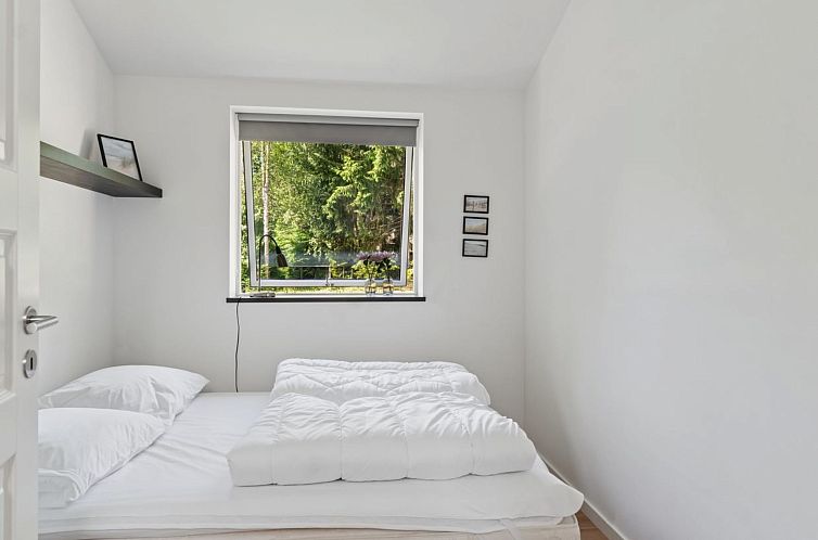 Vakantiehuis "Hotherus" -  from the sea