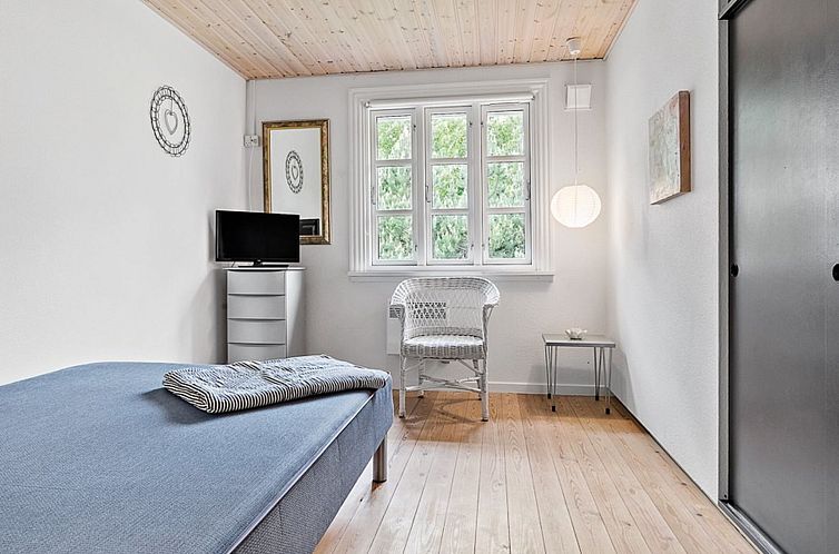 Vakantiehuis "Skrolan" - 200m from the sea