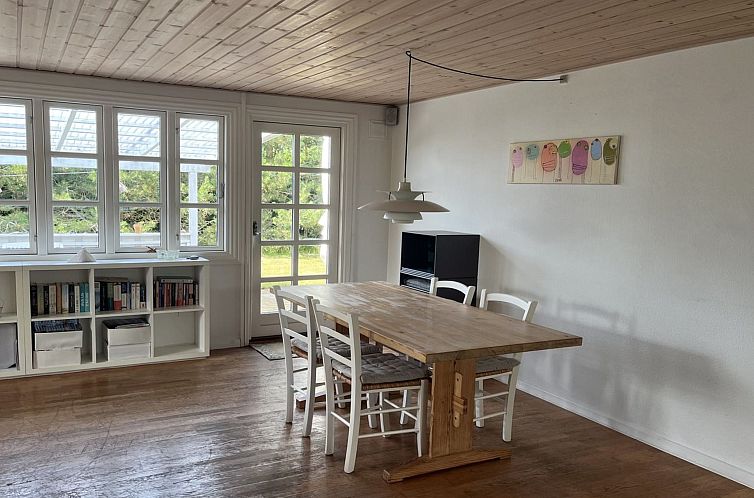 Vakantiehuis "Skrolan" - 200m from the sea