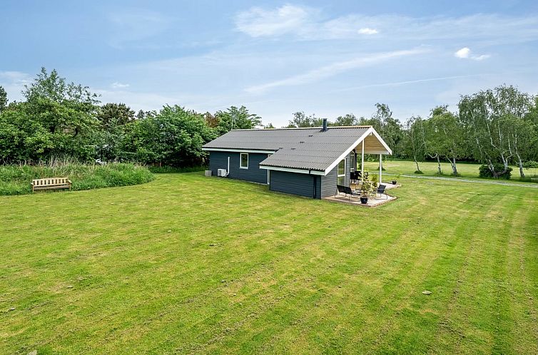 Vakantiehuis "Luukas" - 150m from the sea