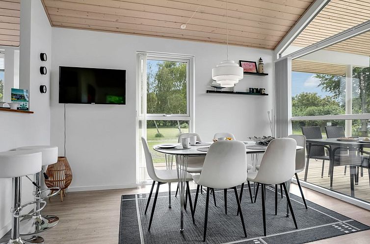 Vakantiehuis "Luukas" - 150m from the sea