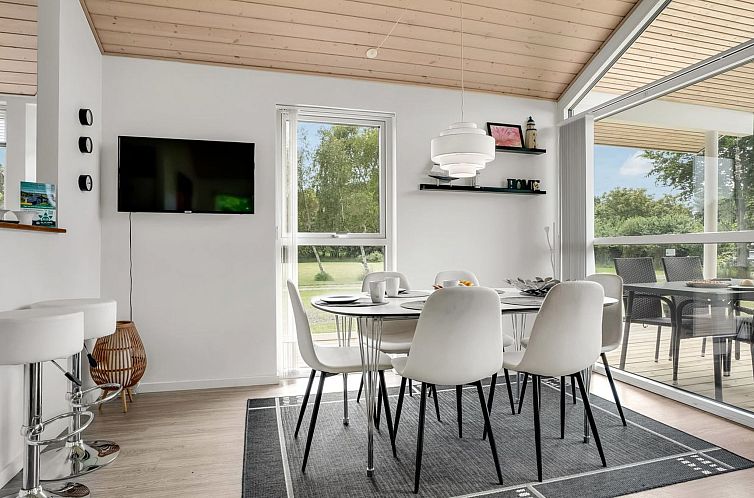 Vakantiehuis "Luukas" - 150m from the sea