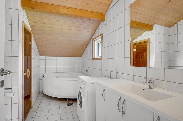 Vakantiehuis "Alvina" - 45m from the sea