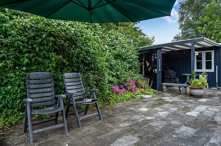 Vakantiehuis "Vincent" - 25m from the sea