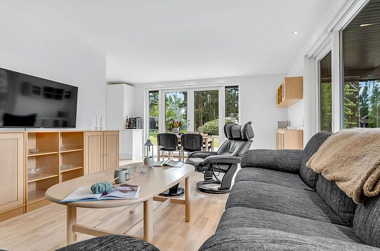 Vakantiehuis "Ginie" - 600m from the sea