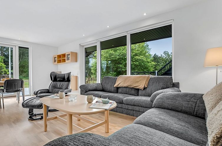 Vakantiehuis "Ginie" - 600m from the sea