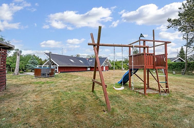 Vakantiehuis "Ylvie" - 500m from the sea