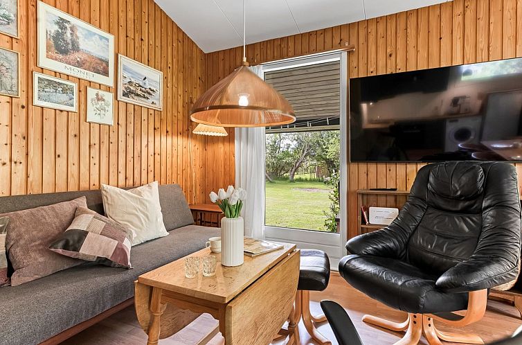 Vakantiehuis "Ylvie" - 500m from the sea