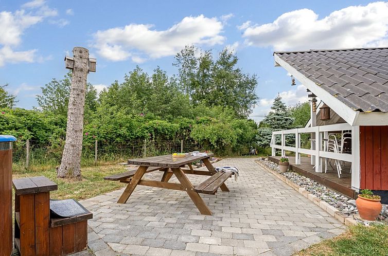 Vakantiehuis "Ylvie" - 500m from the sea