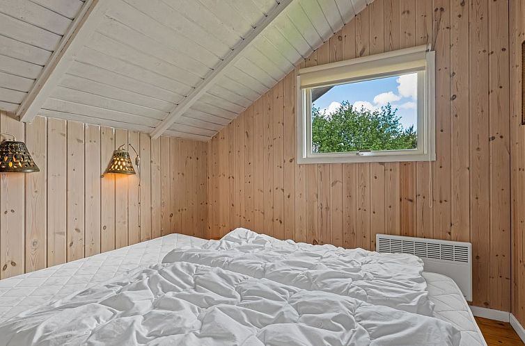 Vakantiehuis "Ylvie" - 500m from the sea