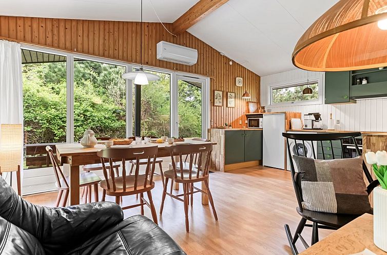 Vakantiehuis "Ylvie" - 500m from the sea