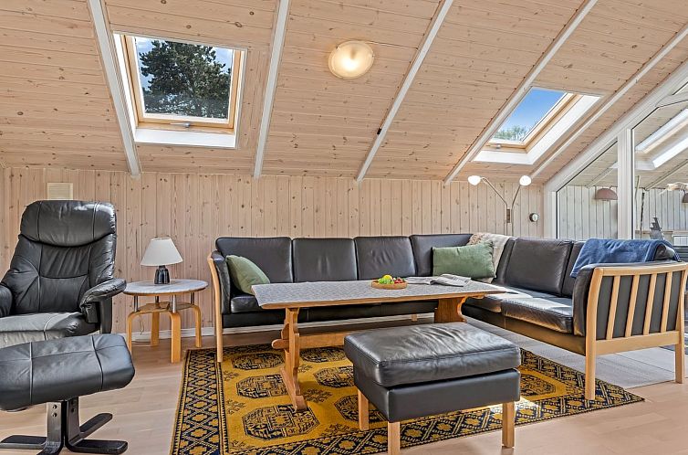 Vakantiehuis "Ylvie" - 500m from the sea