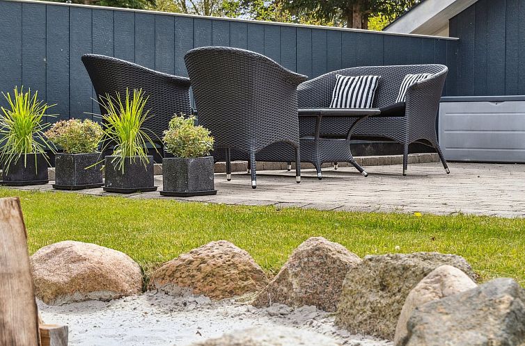 Vakantiehuis "Reidar" - 600m from the sea