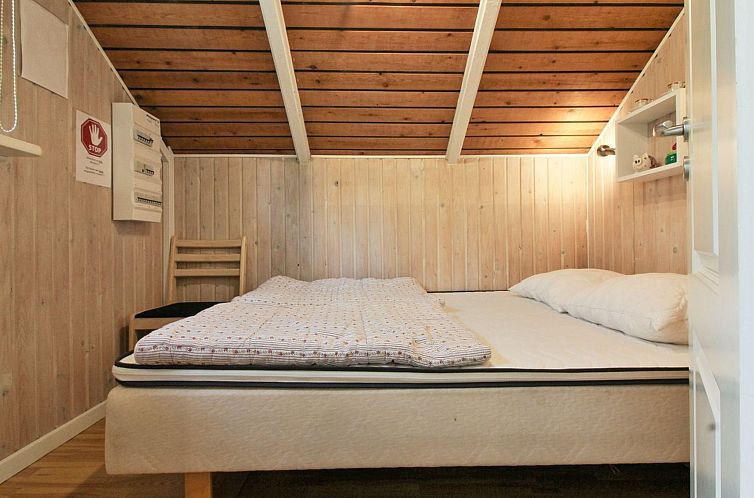 Vakantiehuis "Reidar" - 600m from the sea