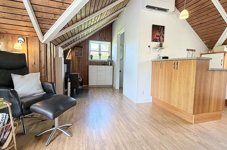 Vakantiehuis "Reidar" - 600m from the sea