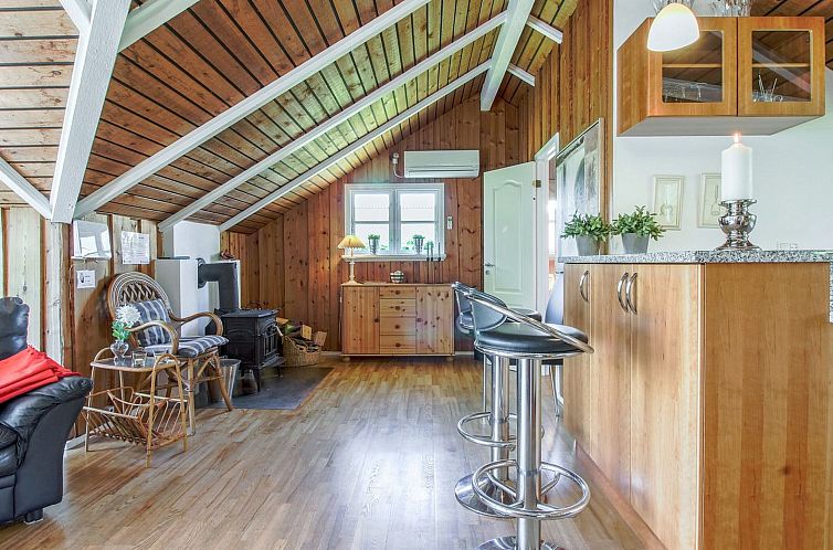Vakantiehuis "Reidar" - 600m from the sea