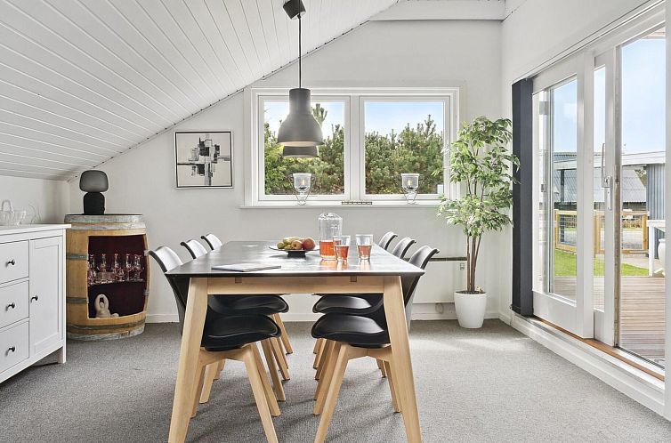Vakantiehuis "Reidar" - 600m from the sea