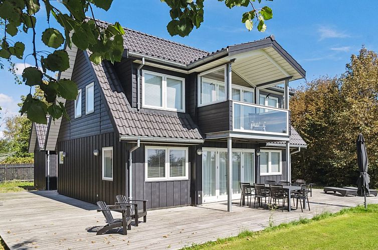 Vakantiehuis "Esme" - 30m from the sea