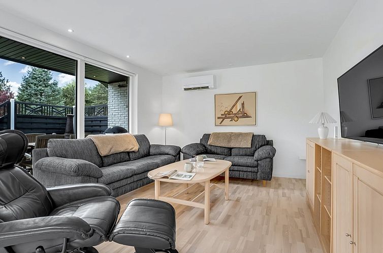 Vakantiehuis "Ginie" - 600m from the sea