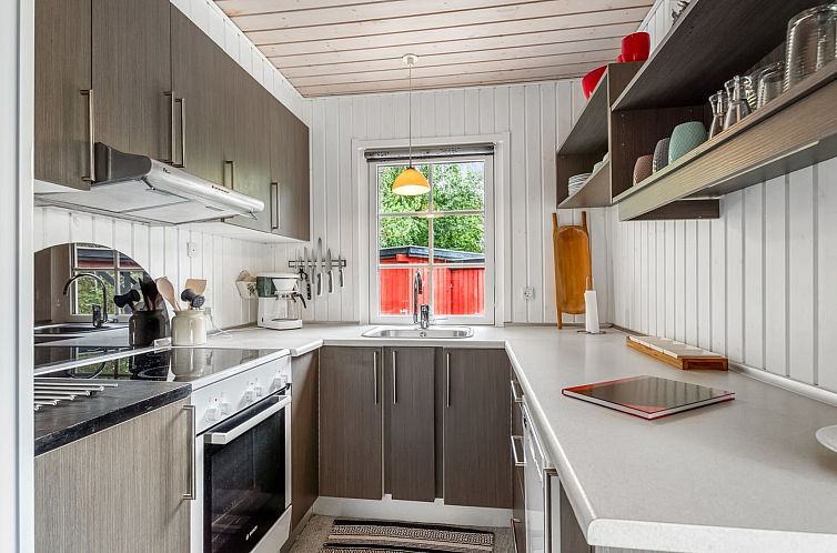 Vakantiehuis "Lars" - 250m from the sea